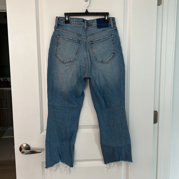 Abercrombie & Fitch Curve Love Denim! Size 27 - 4Short - Picture 3 of 4